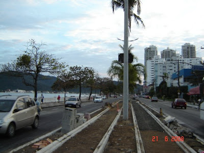 Obras de implantação da ciclovia - trecho Ponta da Praia