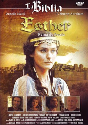 Esther la Reina de Persia (1999)
Esther, una mujer judía normal, se hace con riqueza y poder después de ganarse el corazón del poderoso rey de Persia.Finalmente Esther decide usar su influencia sobre él para conseguir la libertad y una vida mejor para su pueblo. Basada en los hechos biblicos narrados en el libro de Esther.