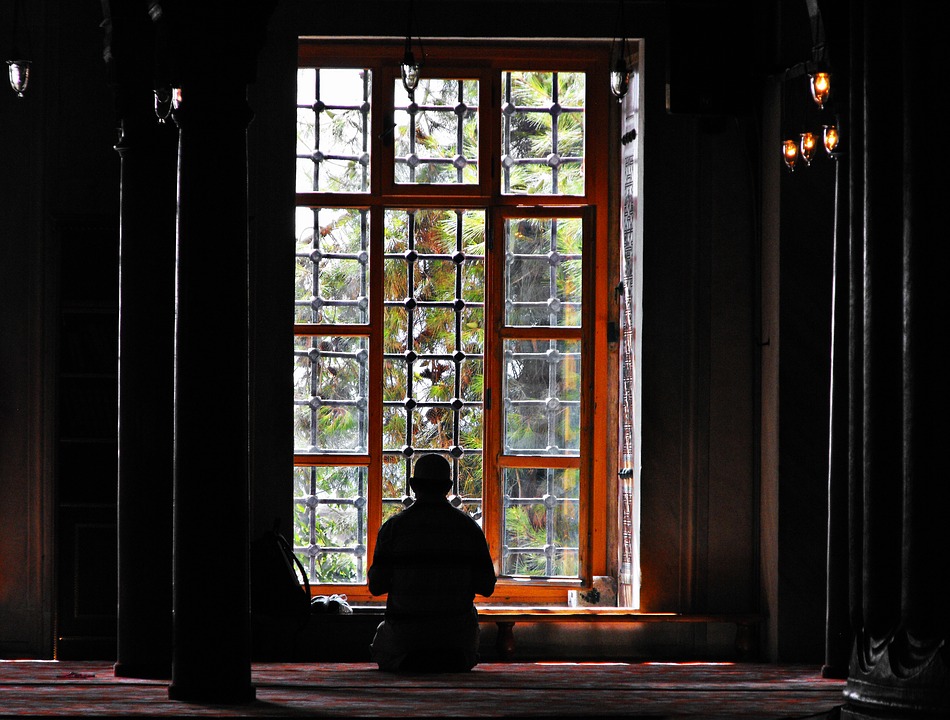 Tata Cara Sholat Istikharah yang Benar