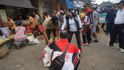 Bupati Mas Sumatri Dukung Penuh Gerakan Semesta Berencana Bali Resik Sampah Plastik 