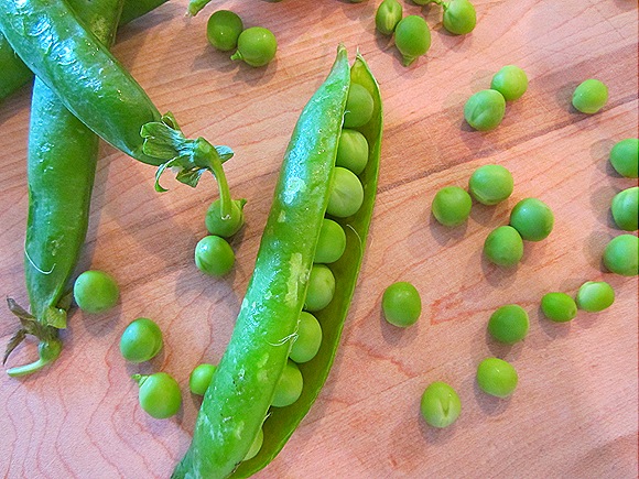 Shelling Peas