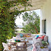 Buen fin de semana: porche de casa de campoHave a nice weekend: country home alfresco