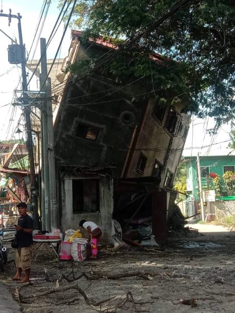 A strong earthquake rocked Abra