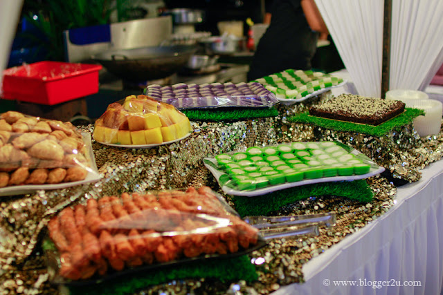 Aneka kuih muih tradisi melayu