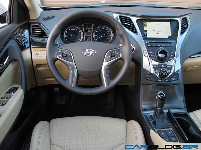 Hyundai Azera 2013 - dashboard