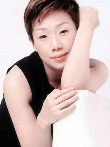 Hong-Kong Celeb Singer Sandy Lam