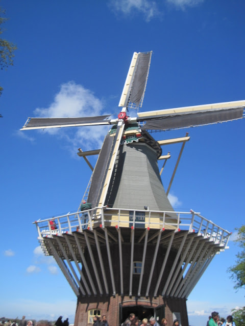 キューケンホフ(Keukenhof)公園内の風車