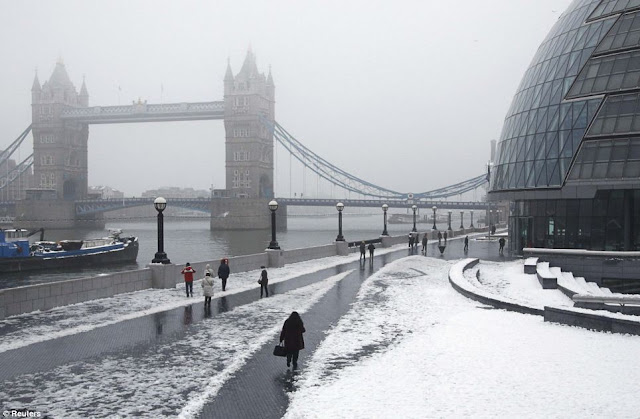 Tower Bridge Jan 2012 Images