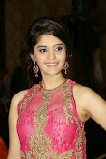 Surabhi glamorous photos in pink-thumbnail-16