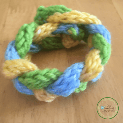 Picture of yellow, blue and green twisted braclet