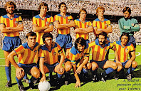 VALENCIA C. F. - Valencia, España - Temporada 1978-79 - Cordero, Arias, Botubot, Cerveró, Bonhof y Manzanedo; Carrete, Solsona, Lobo Diarte, Castellanos y Felman - REAL MADRID C. F. 2 (Pirri y Stielike), VALENCIA C. F. 1 (Arias) - 03/09/1978 - Liga de 1ª División, jornada 1 - Madrid, estadio Santiago Bernabeu