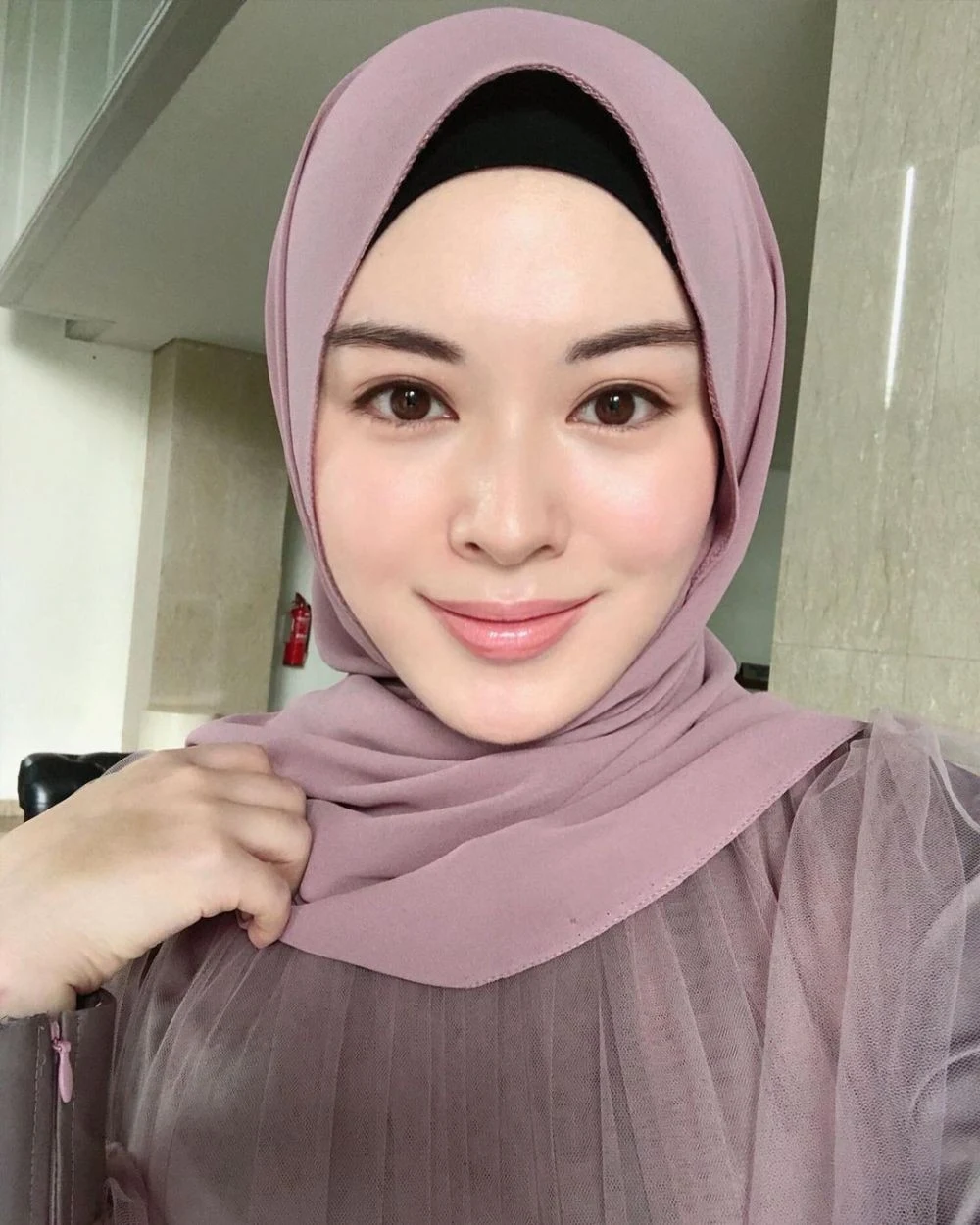 Tips Memilih Kerudung Yang Bagus Untuk Setiap Warna Kulit - Warna jilbab yang sesuai dengan kulit sawo matang