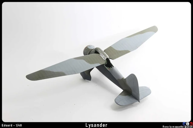 La mise en croix du Lysander d'Eduard au 1/48.