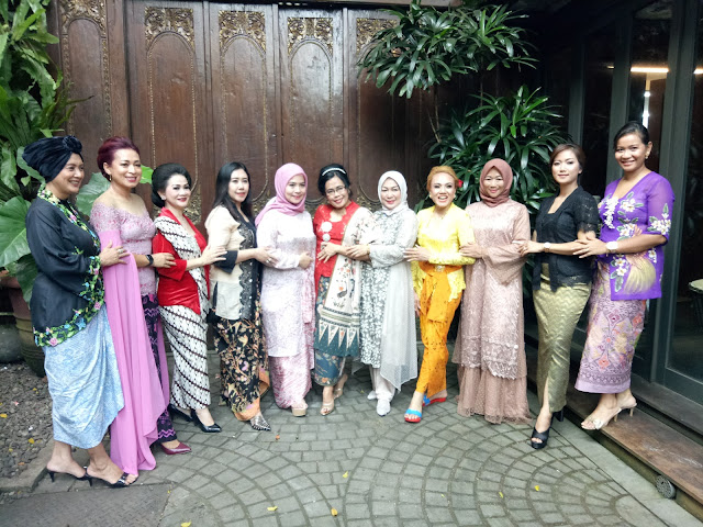 Kebaya, Budaya Indonesia, Perempuan Indonesia