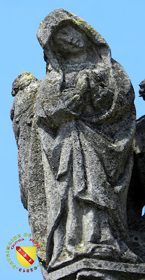 DOLAINCOURT (88) - Calvaire de l'église