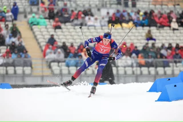 França se destaca na etapa de Oberhof da Copa do Mundo de biatlo
