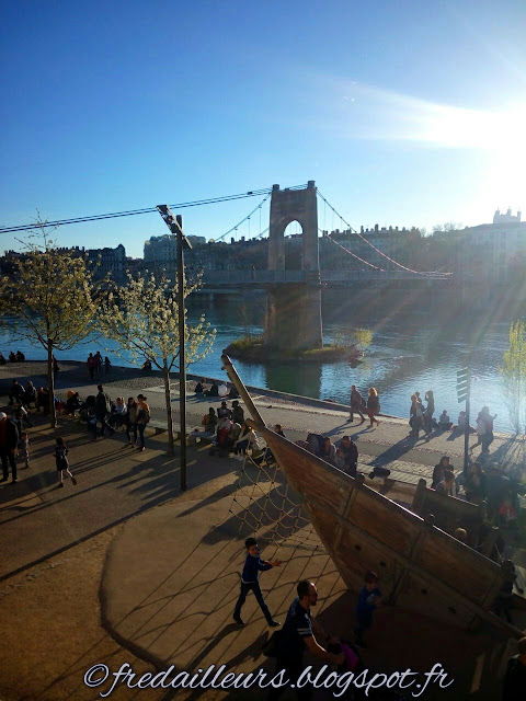 Lyon, rives Rhône soleil