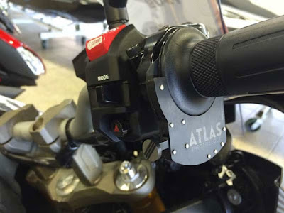 ATLAS Throttle Lock, A Mechanical Cruise Control for Motorcycles Use Thumb for Activated