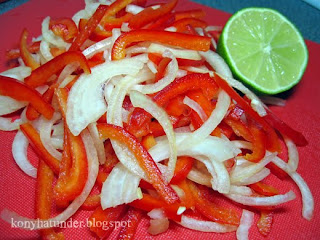 finely-sliced-onion-and-red-pepper