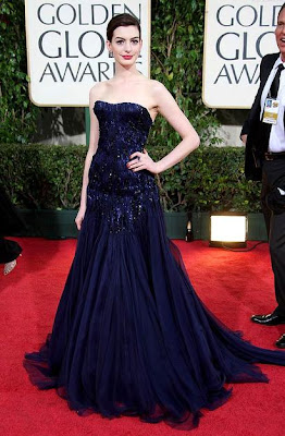 Dress  Anne Hathaway on The Terrier And Lobster  Anne Hathaway Red Carpet Style