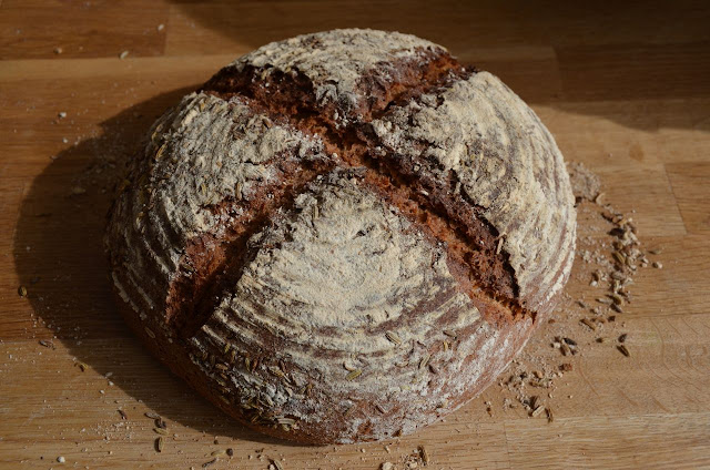 SOURDOUGH BREAD WITH RYE AND SPELT