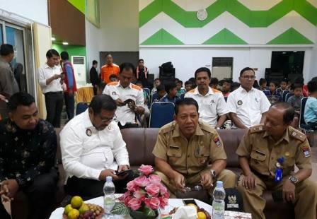 IPC Teluk Bayur Salurkan Bantuan Sosial 1,4 Miliar