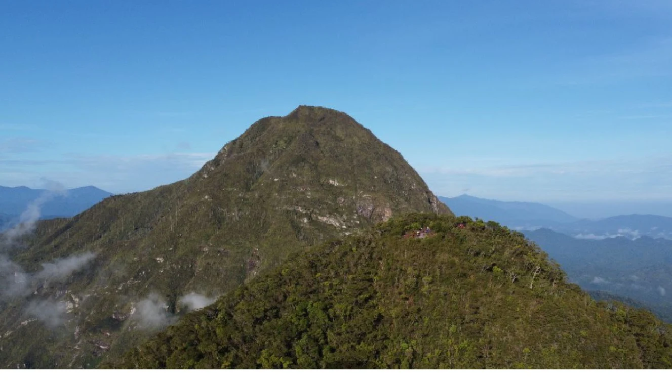 gunung kenderong gunung kerunai k2 gerik