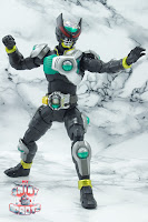 S.H. Figuarts -Shinkocchou Seihou- Kamen Rider Birth 15