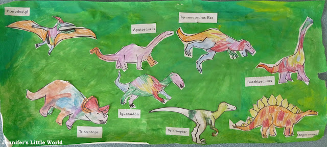 How to hold a dinosaur themed day for children