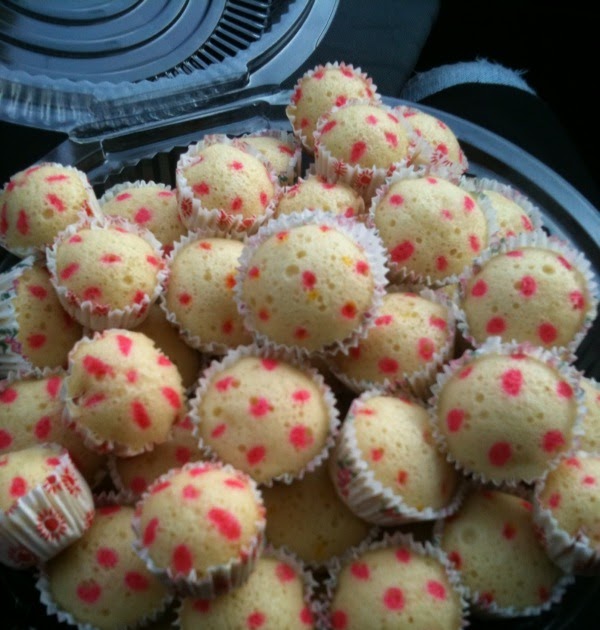 Boxhousestudio: ~apam polkadot~