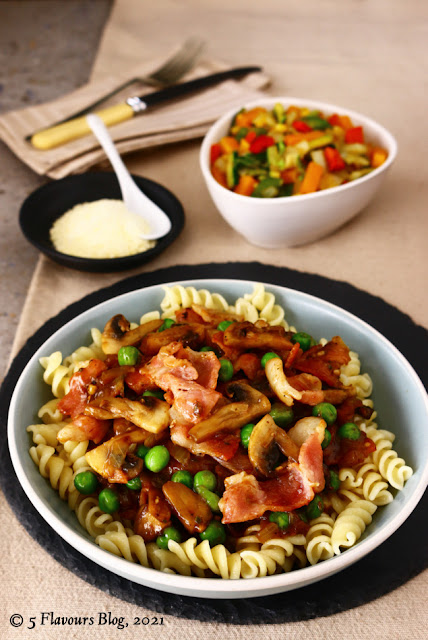 Marsala, Bacon & Mushroom Pasta With Stir-Fry Veggies & Parmesan