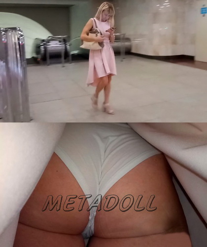 Upskirts 4833-4842 (Sexy upskirt view with sweet women on an escalator)