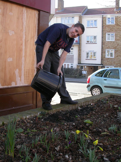 Releasing earthworms