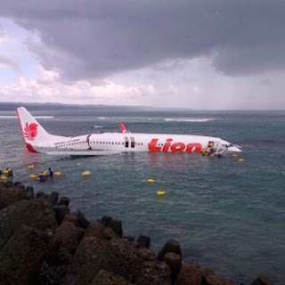 Pesawat LION AIR Jatuh di Laut Kronologinya