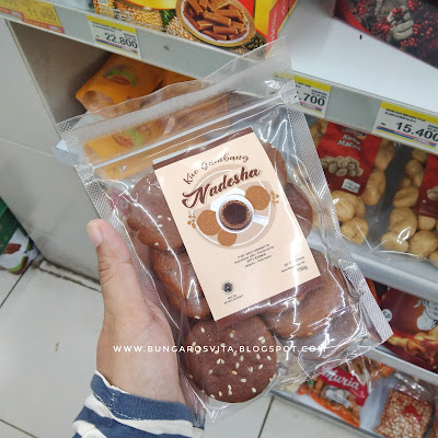 Roti gambang di Indomaret