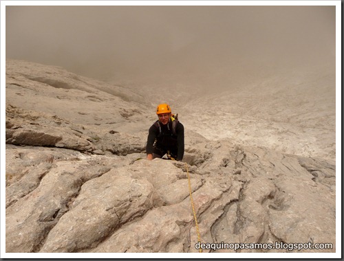 Via Directa de Los Martinez 250m D- V- (Picu Urriellu, Picos de Europa) (Omar) 0865