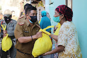 Gubernur Arinal Turun Langsung Berikan Bantuan Sembako di Kota Bandar Lampung, Hadir di Tengah Masyarakat di Masa Sulit Pandemi Covid-19