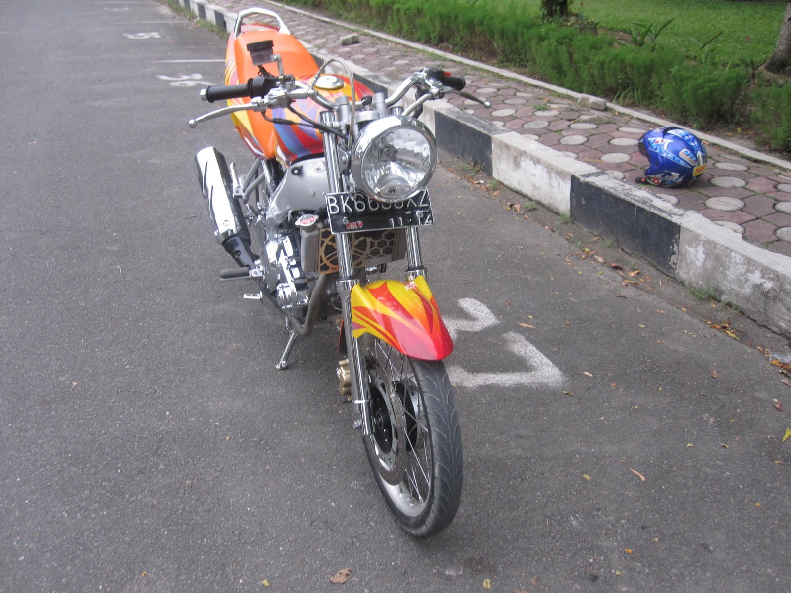 Kumpulan Modif Drag Vixion Merah Terkeren Botol Modifikasi