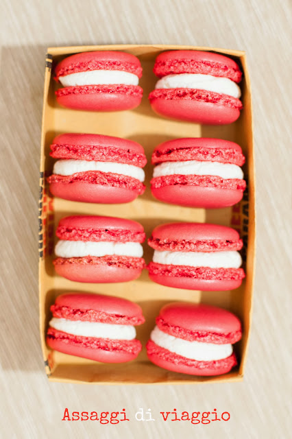 Macarons salati allo Sbrinz e pere