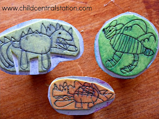 http://www.childcentralstation.com/2011/06/homemade-stamps.html