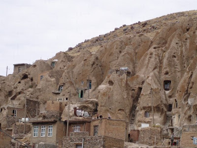 Inilah Kampung Unik Yang Telah Berusia 700 Tahun di Iran