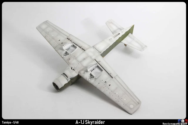 Camouflage SEA du A-1J Skyraider de Tamiya au 1/48.