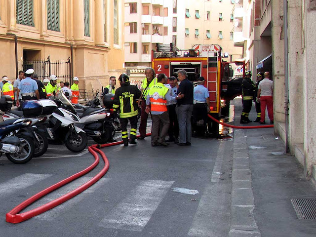 Fire, via Gherardi Del Testa, Livorno