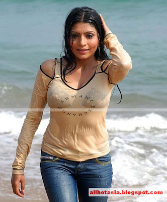 Pooja Roshan