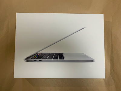 新しいMacの箱