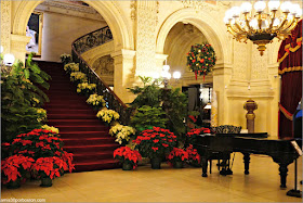 Gran Escalera del Vestíbulo de The Breakers, Newport