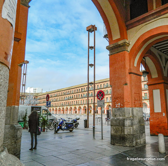 Praça da Corredeira em Córdoba na Andaluzia