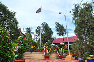 Phía trước Tổ Đình Phật Giáo Hoà Hảo