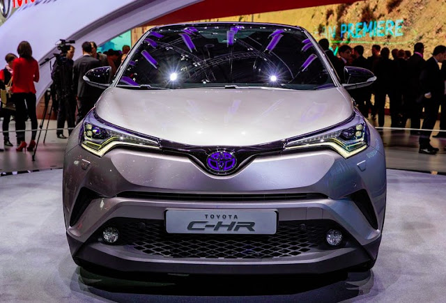 2017 The Toyota C-HR Coupe High-Rider