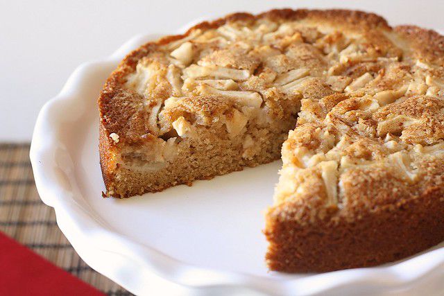 Apple Cinnamon Buttermilk Cake Recipe